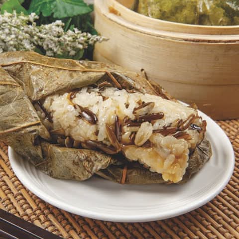 Sticky Rice Wrap stuffed with Wild Rice 瑤柱野米珍珠雞